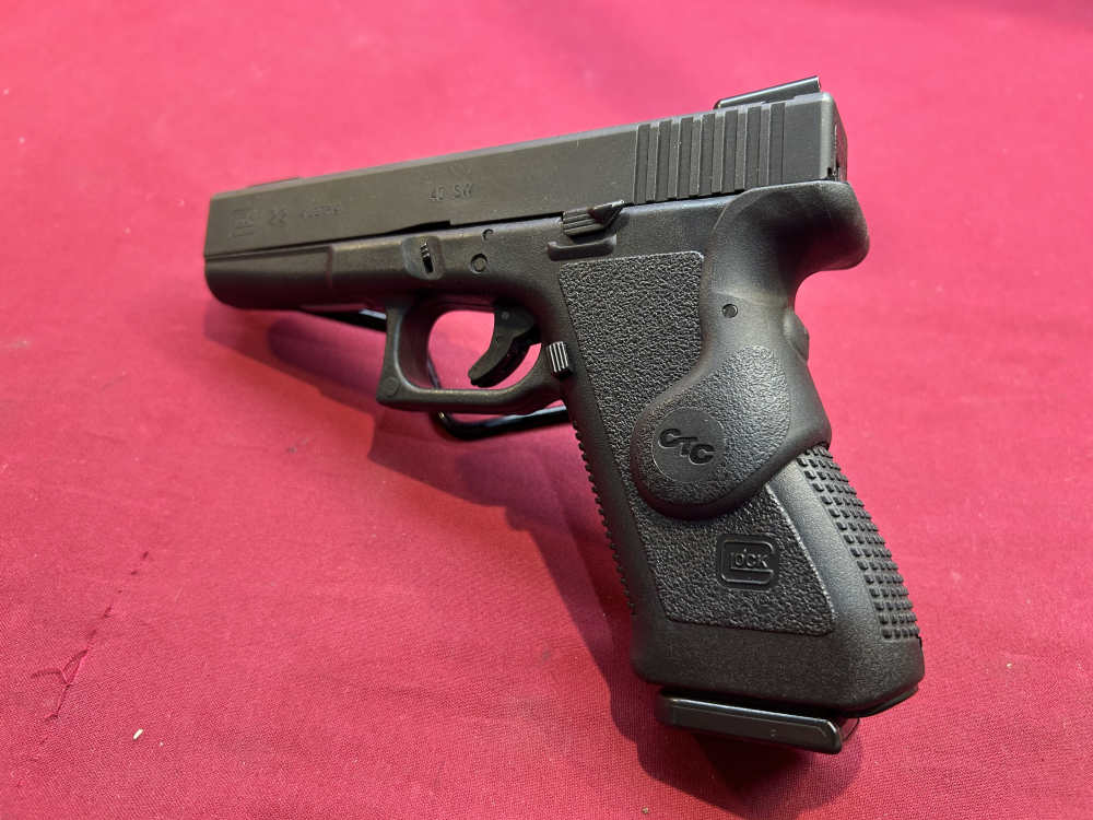 Glock 22 gen 2 .40 s&w  with custom barrel and laser mint!-img-2