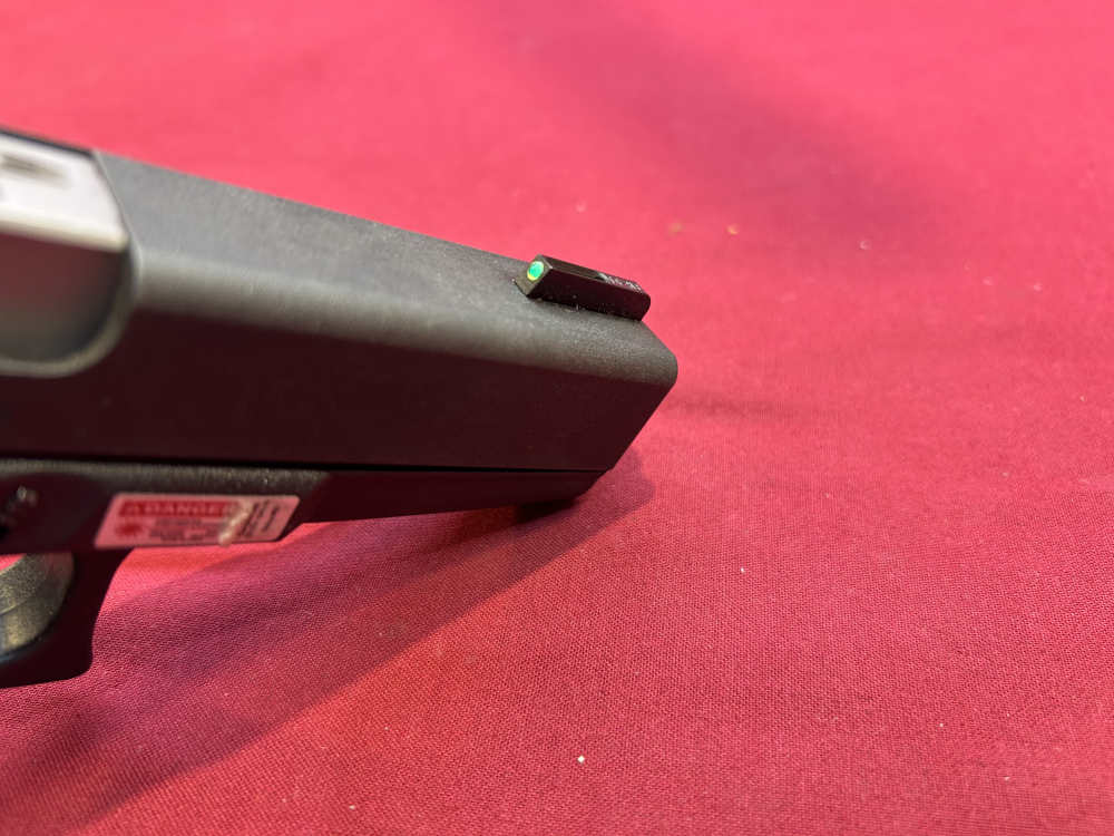 Glock 22 gen 2 .40 s&w  with custom barrel and laser mint!-img-7