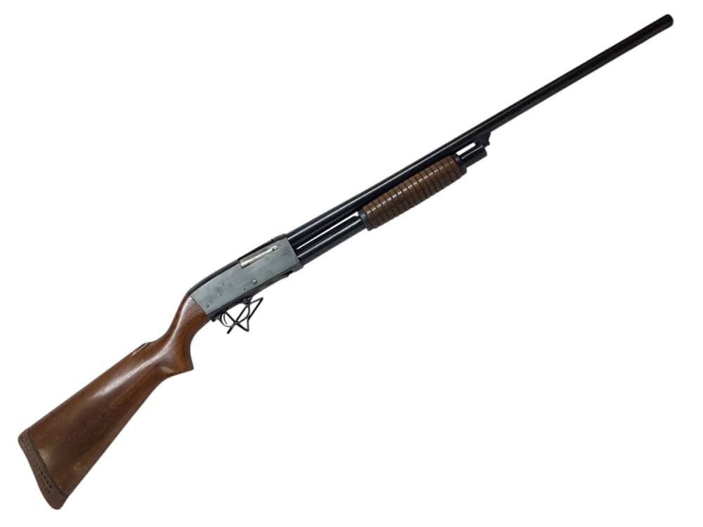 J. Stevens Mod. 820 B Pump Action 12 GA Shotgun GOOD!-img-4
