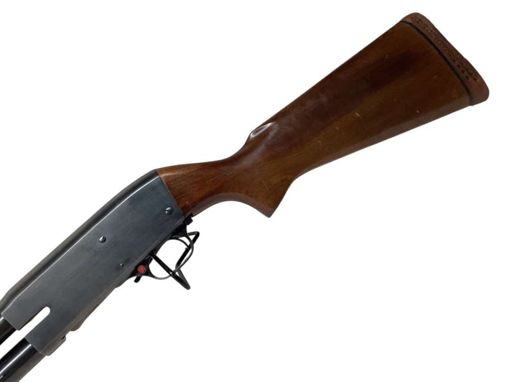 J. Stevens Mod. 820 B Pump Action 12 GA Shotgun GOOD!-img-3