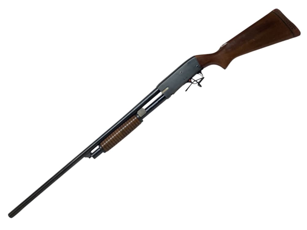 J. Stevens Mod. 820 B Pump Action 12 GA Shotgun GOOD!-img-0