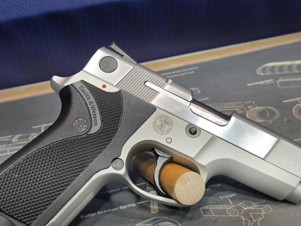 Smith & Wesson 4006 Shorty Forty Lew Horton .40 S&W 9 Round 3.5"-img-6