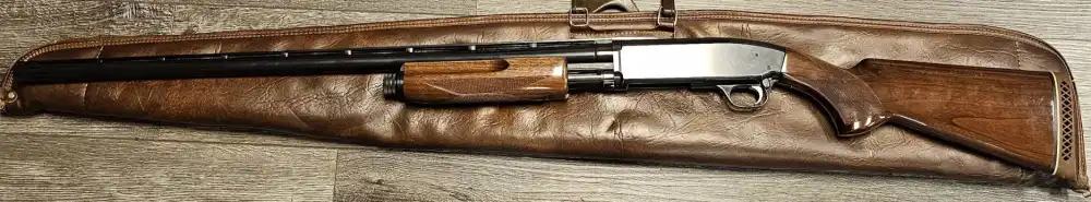 Browning Invector BPS 12GA W/ Soft Case -img-0