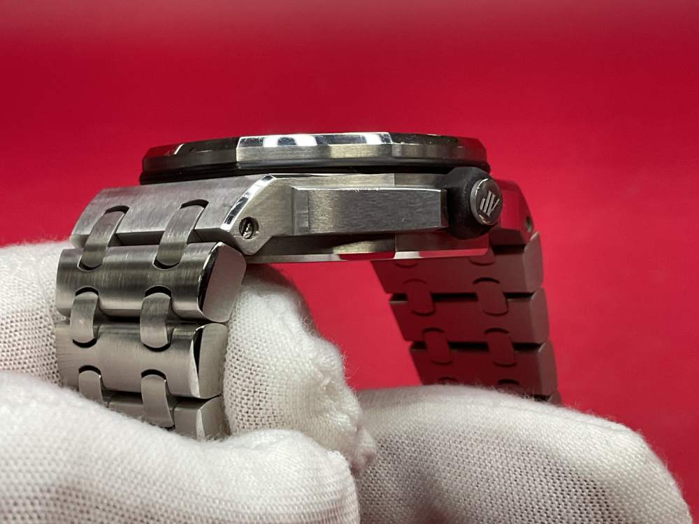 AUDEMARS PIGUET ROYAL OAK OFFSHORE DIVER 42MM 15710ST.OO.A002CA.01-img-17