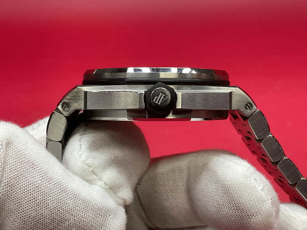 AUDEMARS PIGUET ROYAL OAK OFFSHORE DIVER 42MM 15710ST.OO.A002CA.01-img-18
