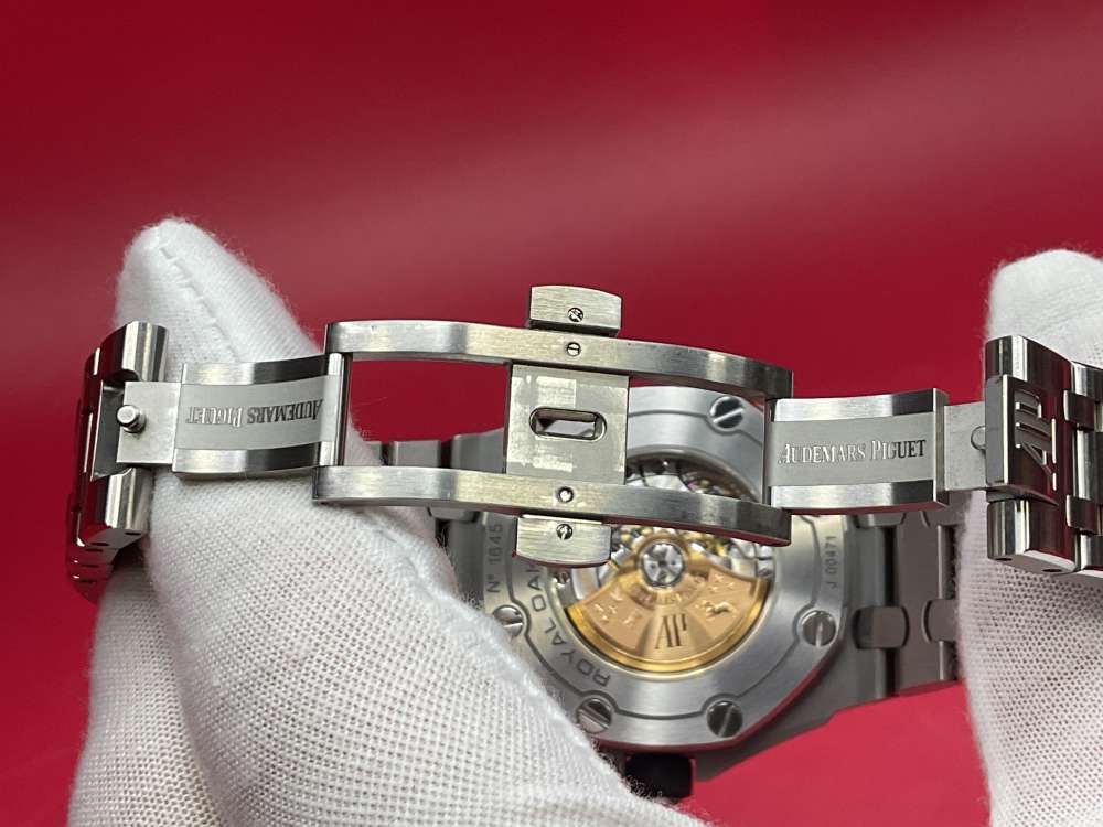 AUDEMARS PIGUET ROYAL OAK OFFSHORE DIVER 42MM 15710ST.OO.A002CA.01-img-33