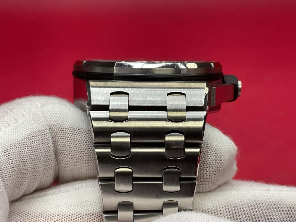 AUDEMARS PIGUET ROYAL OAK OFFSHORE DIVER 42MM 15710ST.OO.A002CA.01-img-16