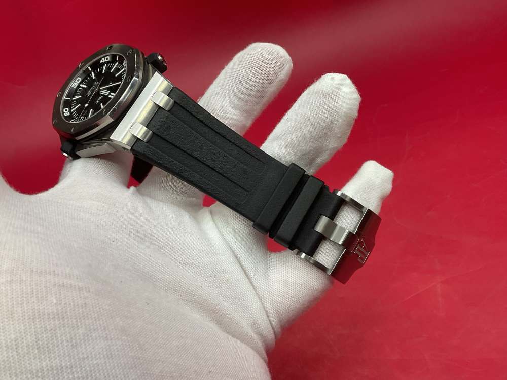 AUDEMARS PIGUET ROYAL OAK OFFSHORE DIVER 42MM 15710ST.OO.A002CA.01-img-40