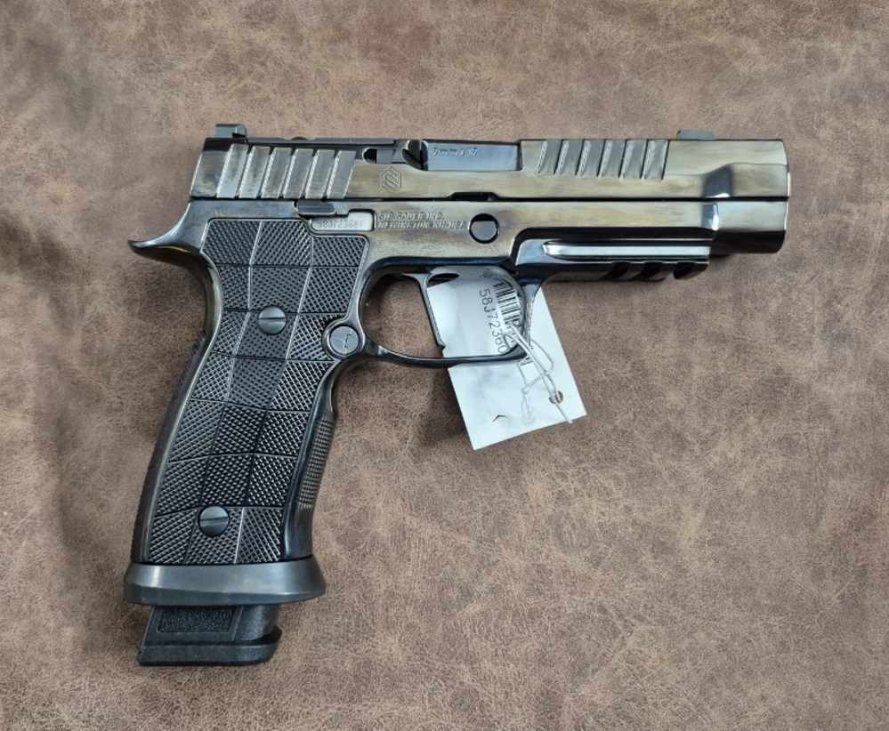 NIB SIG SAUER 320SXGF-9-SW-RES 9MM 3.9" CASE-img-1