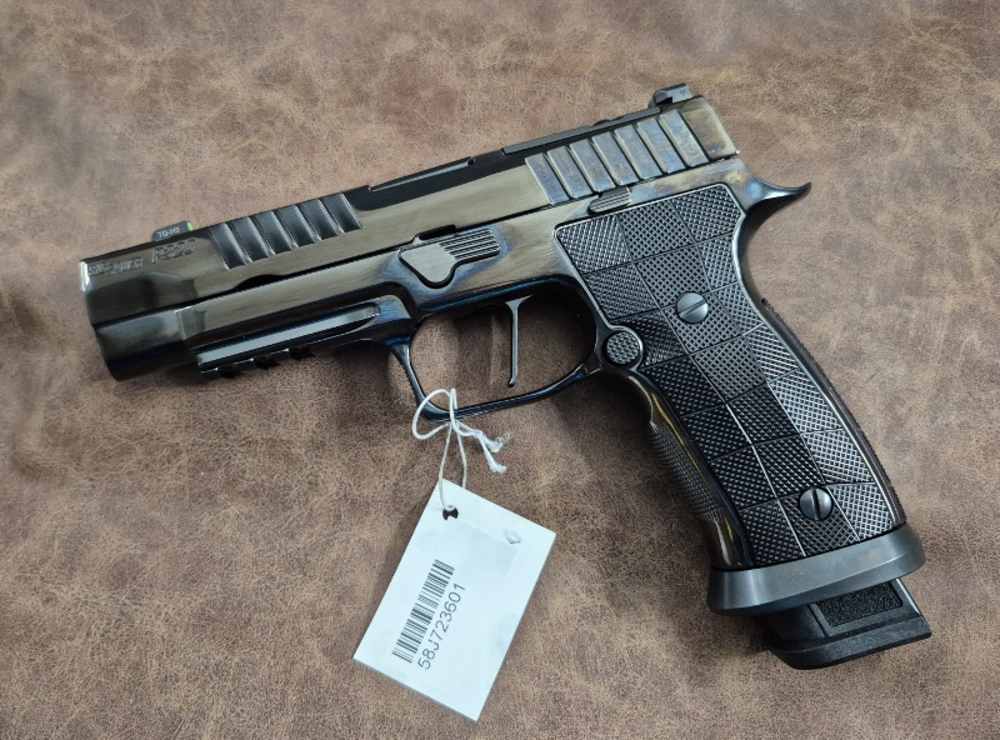 NIB SIG SAUER 320SXGF-9-SW-RES 9MM 3.9" CASE-img-0
