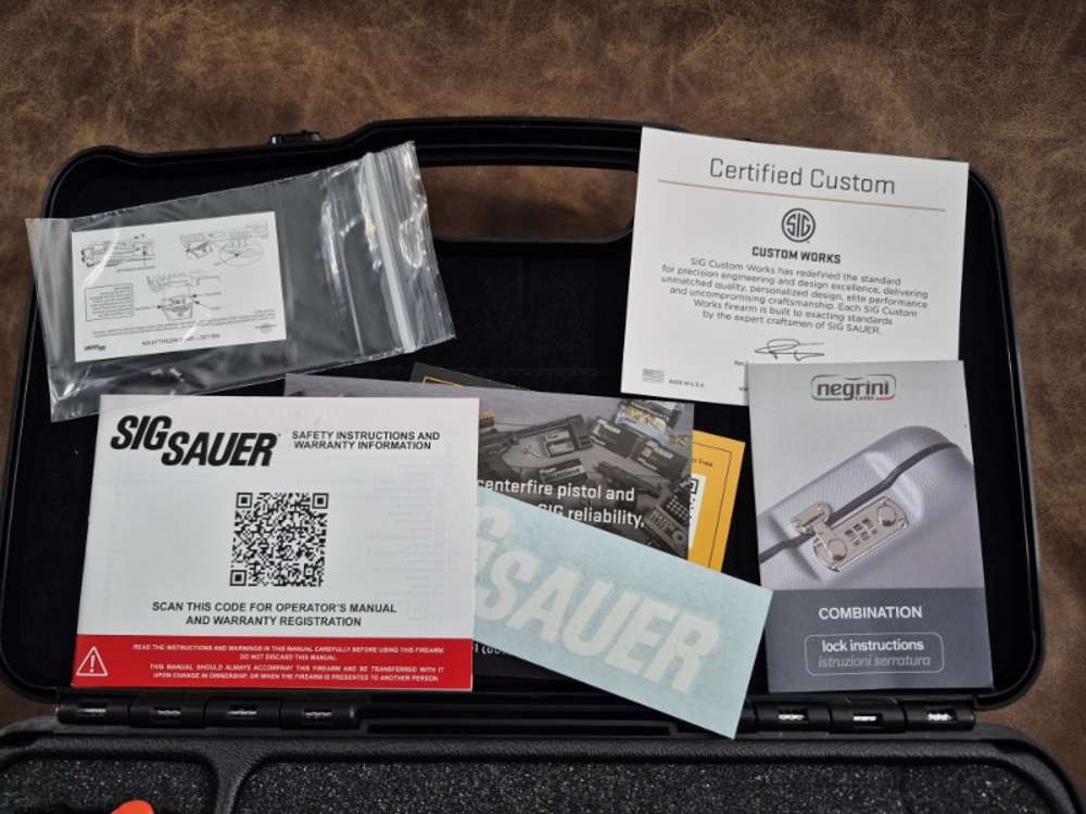 NIB SIG SAUER 320SXGF-9-SW-RES 9MM 3.9" CASE-img-19