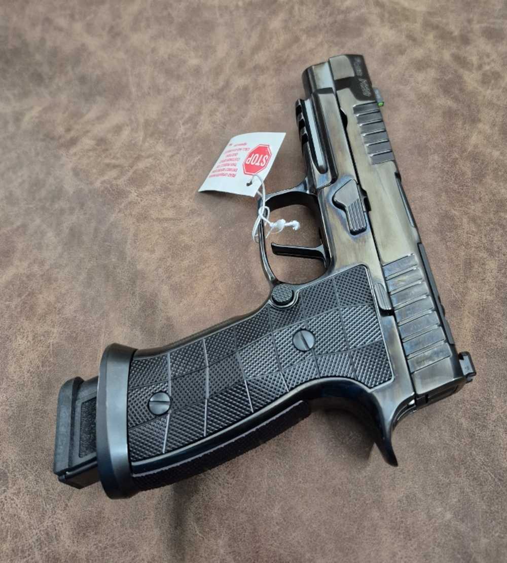NIB SIG SAUER 320SXGF-9-SW-RES 9MM 3.9" CASE-img-8