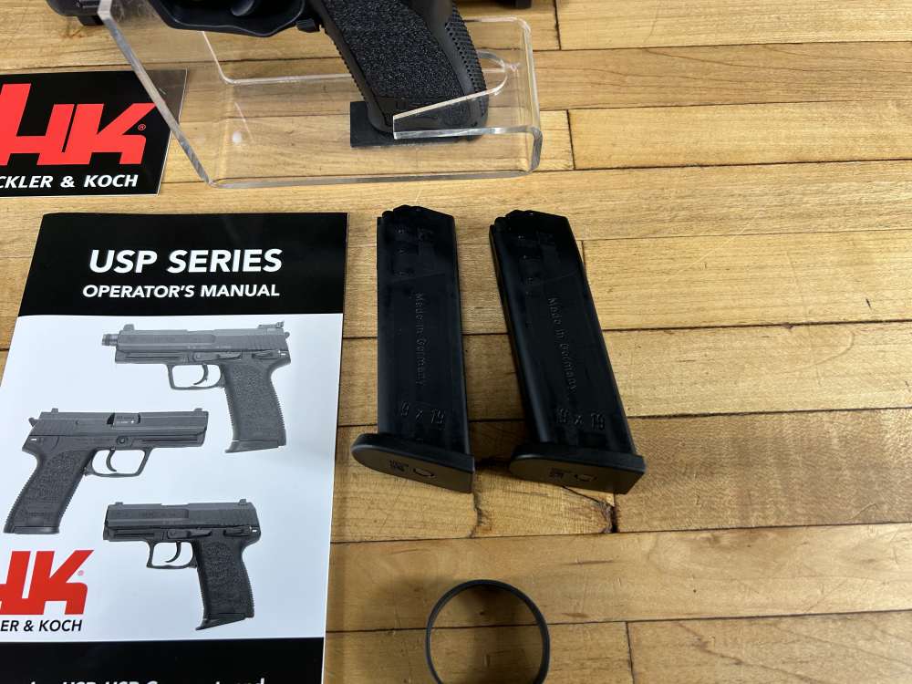 H&K Heckler & Koch USP 9MM 9x19 Pistol Semi Auto LNIB W/ 2 Mags 4.25" Brl -img-1