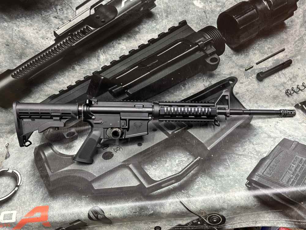 Left Hand Colt M4 SOCOM retro clone 16" 5.56 rifle Quad Stag-15 -img-1