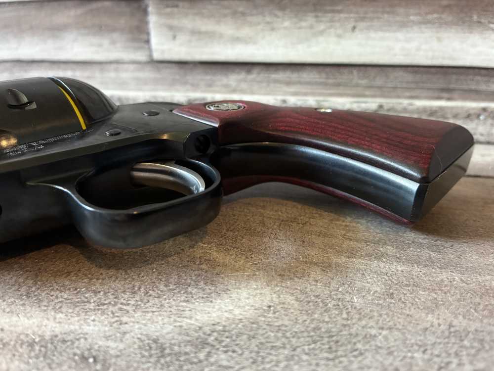 NIB RUGER NEW VAQUERO 45 COLT 5.5" 6-RD REVOLVER IN STOCK READY TO SHIP-img-14
