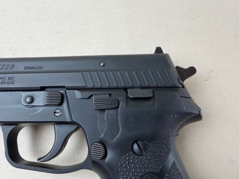 Sig Sauer P229 40 S&W 3.75" Blued-img-10