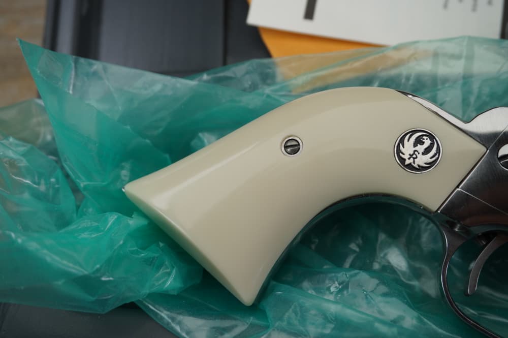 Ruger Old Army SHERIFFS MODEL 5.5 gloss stainless LIKE NEW IN BOX KBP-5F-1-img-13