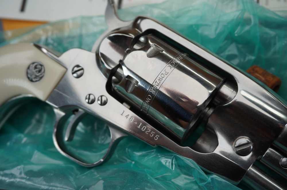 Ruger Old Army SHERIFFS MODEL 5.5 gloss stainless LIKE NEW IN BOX KBP-5F-1-img-19