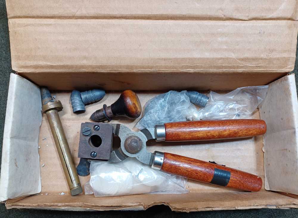 1974 Antonio Zoli-Lyman Zouave Rifle–.58 Cal Blackpowder-33”-Plus Extras-img-35