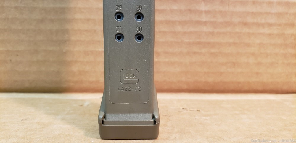 Glock OEM Magazine 33 round ODG for 17/18/19/26/34-img-1