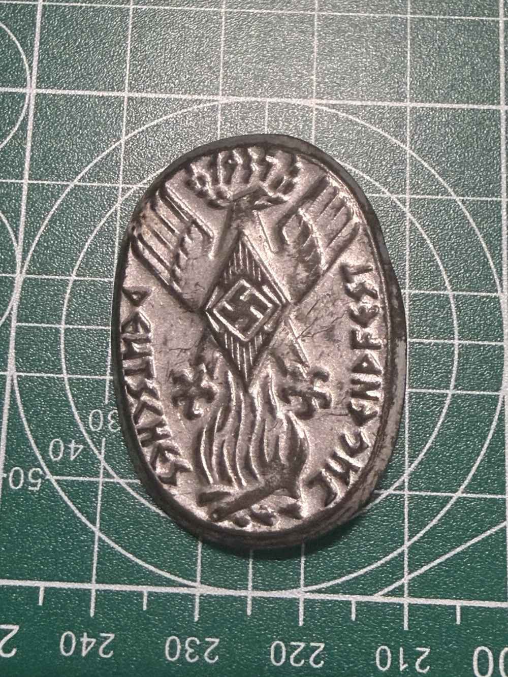 Original 1935 German Youth Festival Event Badge (Tinnie)-img-0