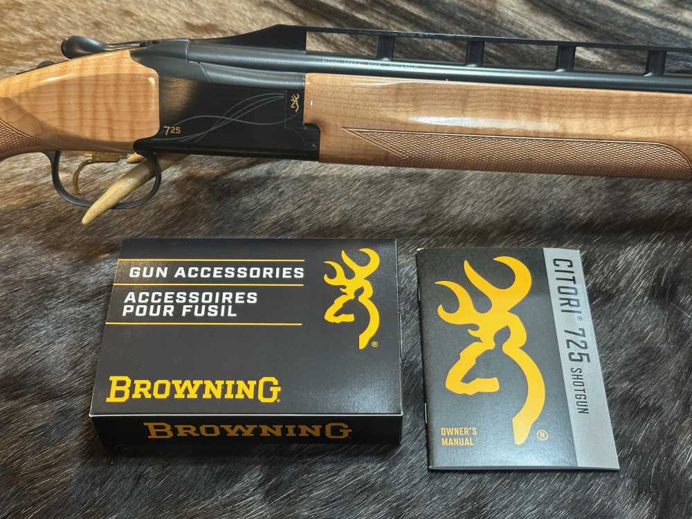 NEW BROWNING CITORI 725 TRAP MAPLE 2.3/4" 12 GA 32" BARRELS GREAT WOOD-img-22