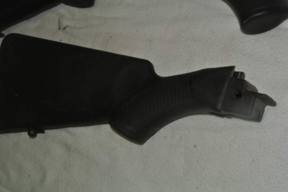 Lot of Unknown Rifle/Shotgun Synthetic Stocks-img-1