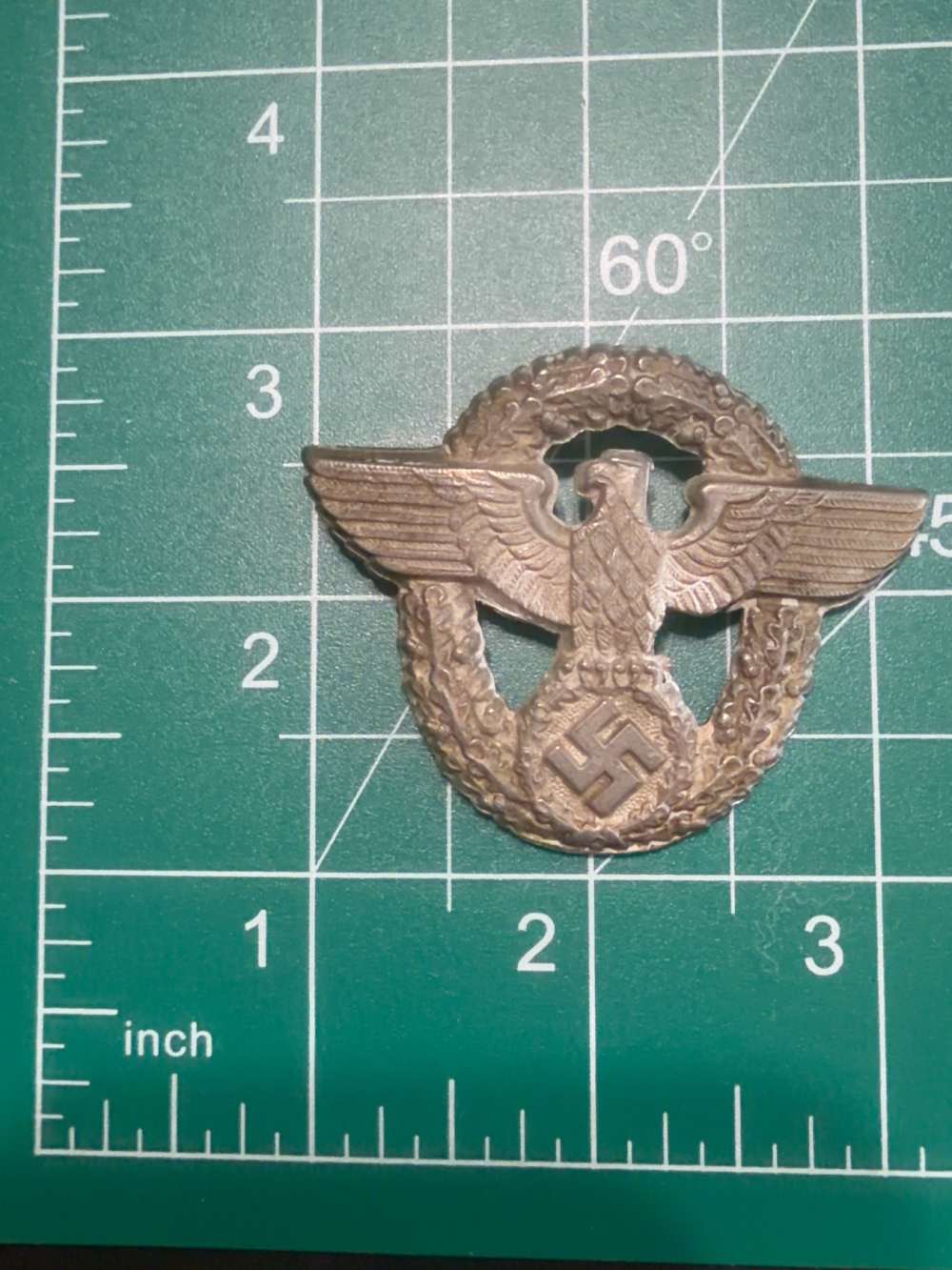 Original WWII German Police Shako Eagle Badge Ordnungspolizei Tschako Adler-img-0