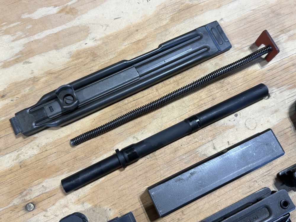 IMI Israel Uzi Complete SMG 9mm Kit Barrel Bolt Trigger Pack Top Cover-img-1