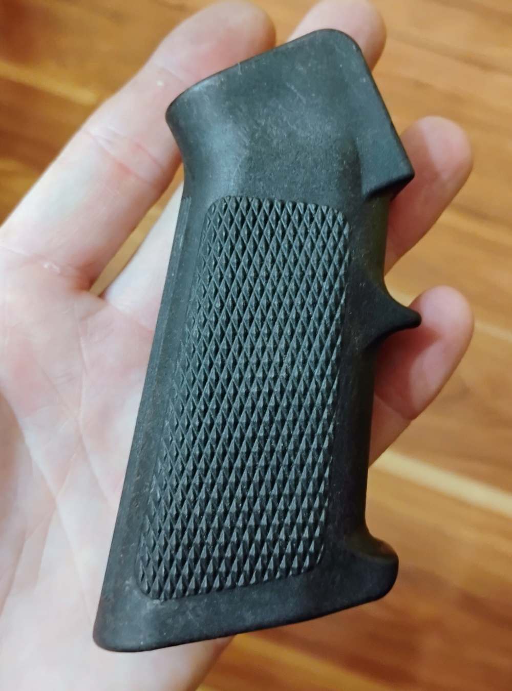 AR-15 Standard A2 Style Black Polymer Grip - Less Hardware -img-3