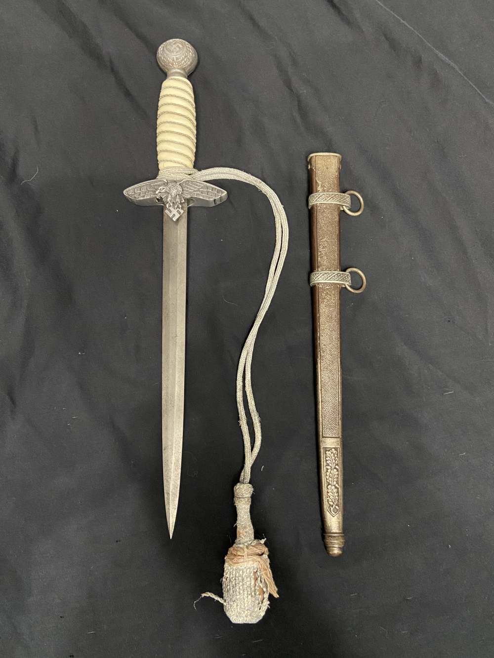 WW2 German LUFTWAFFE 2nd Pattern Officer’s Dagger SHIPS FREE!-img-0