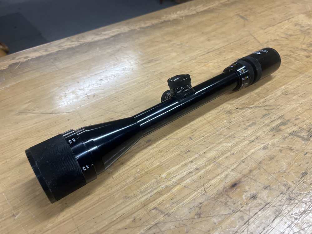 Swift Model 664 4-12x40 with AO & Range Finder Gloss-img-1