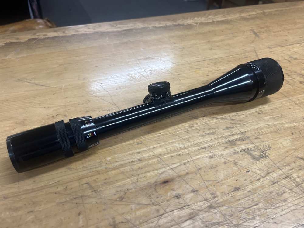 Swift Model 664 4-12x40 with AO & Range Finder Gloss-img-2