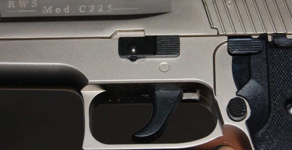 RWS Model C225 Repeating CO2 Air Pistol .177 Caliber w/ Box 3 1/2"-img-9