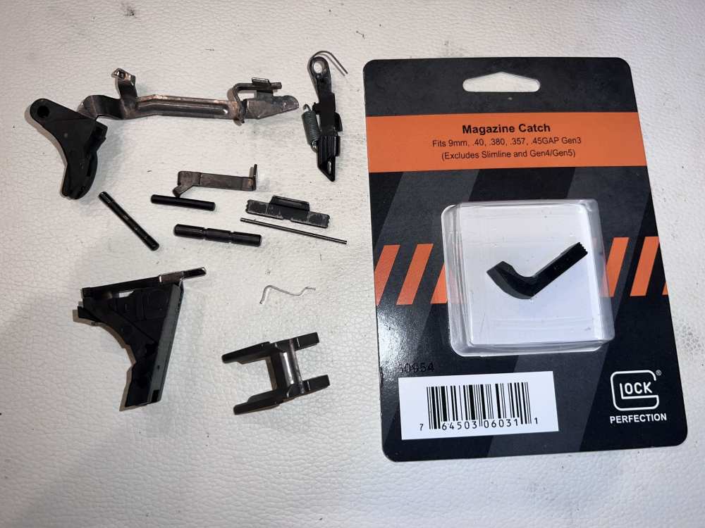 Glock 19 G19 Gen 3 OEM LPK Lower parts kit-img-0