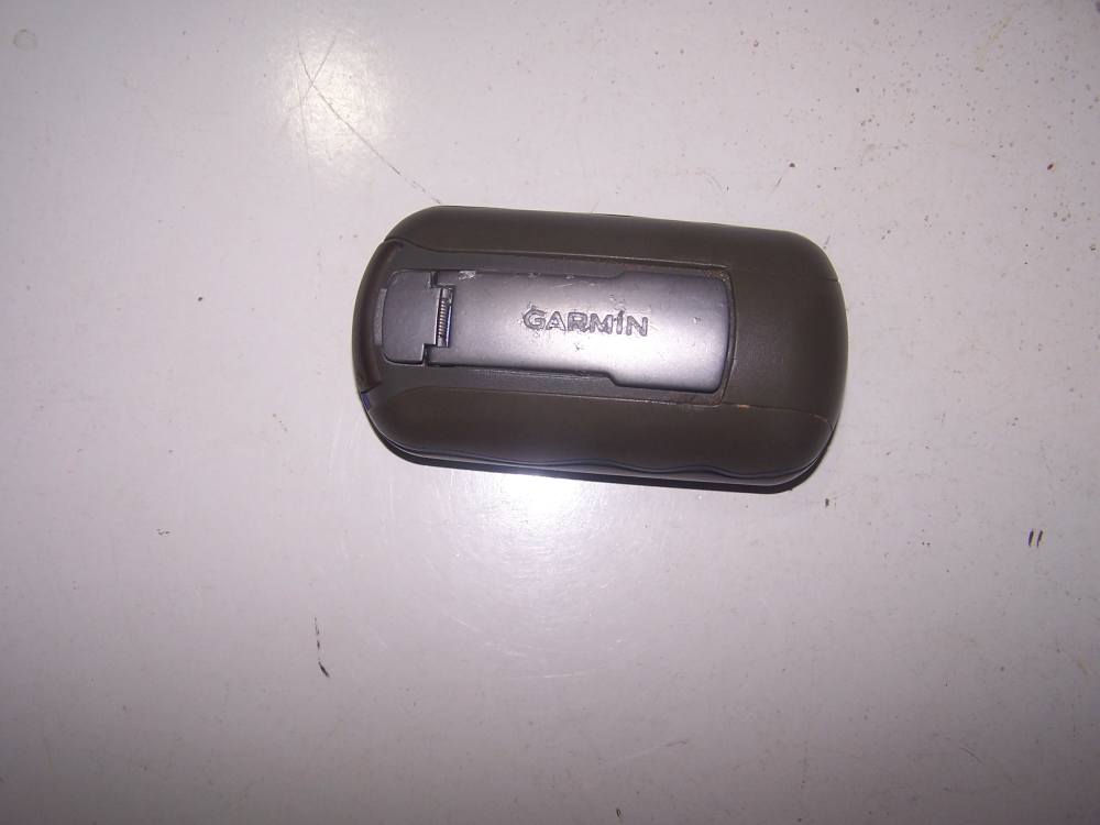 Garmin GPS Unit-img-2