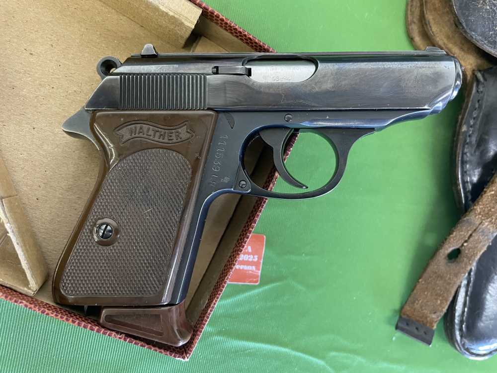 Walther Ppk .22 caliber post war. -img-1