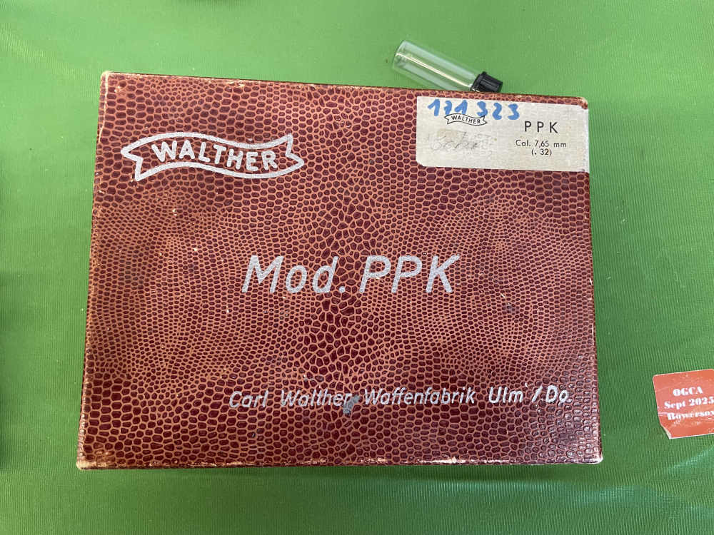 Walther Ppk .22 caliber post war. -img-19