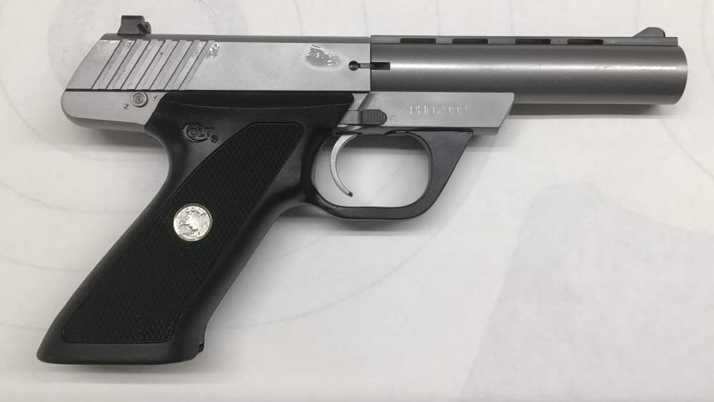 Colt Semi Automatic Pistol Model: Colt 22 Caliber: .22 LR-img-1