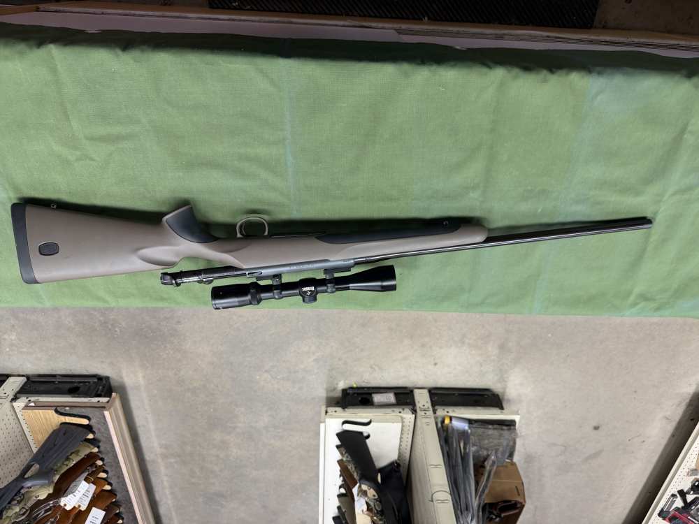 Mauser M18 270 win Like new w/ Burris full field II Leupold rings -img-7