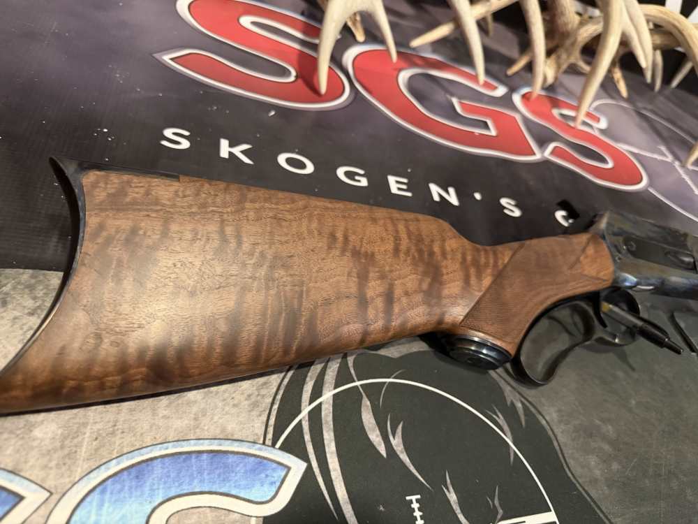 Winchester Model 1886 Deluxe Case Hardened Walnut 45-70Gov 24"-img-3