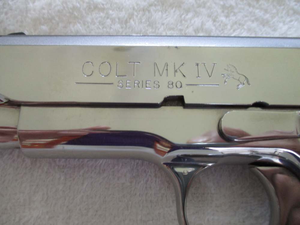 Colt Officer's .45 ACP Model Series 80 Pistol Package / 1994 / Gently Used -img-3