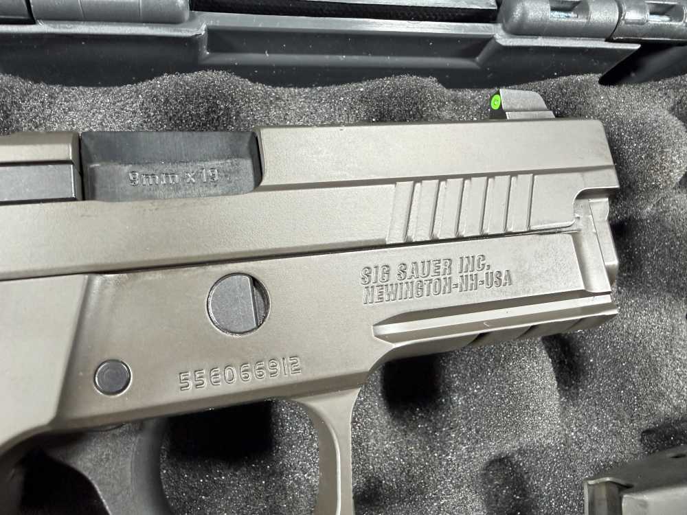 Sig Sauer P229 Legion-img-4