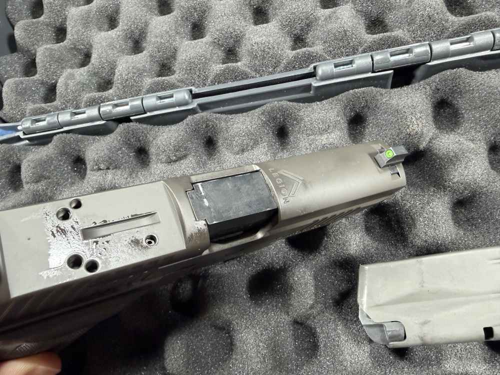 Sig Sauer P229 Legion-img-8