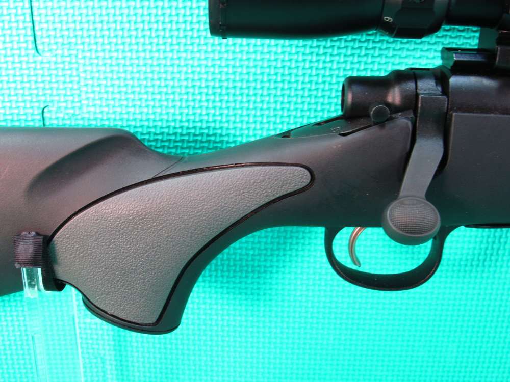 Remington Model 700 SPS 7mm-08 Rem. Blued 24” w/ Matching 3-9x40mm Scope -img-3