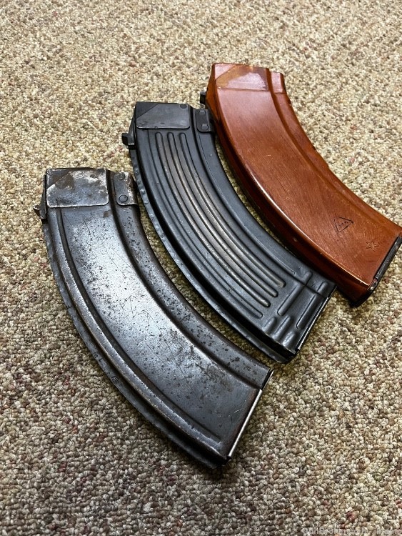 Lot of 3 Russian 7.62x39 30rd mags slab side back stamp Bakelite + pouch AK-img-0