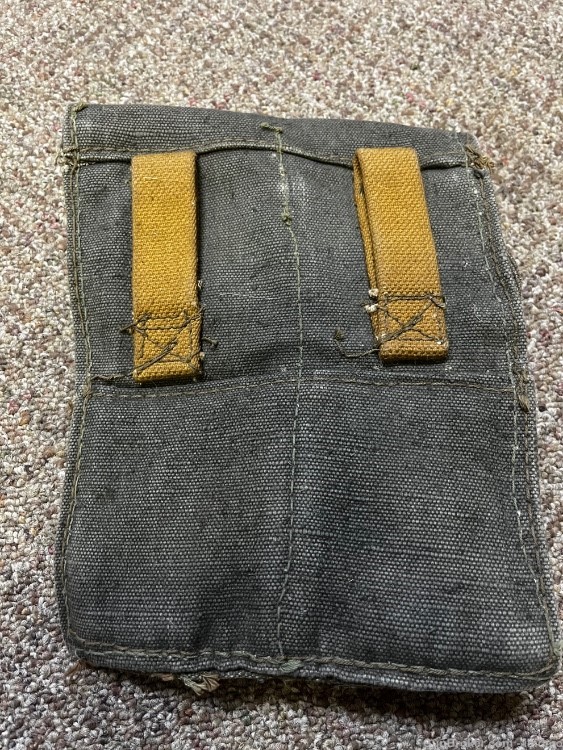 Lot of 3 Russian 7.62x39 30rd mags slab side back stamp Bakelite + pouch AK-img-29