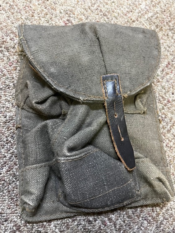 Lot of 3 Russian 7.62x39 30rd mags slab side back stamp Bakelite + pouch AK-img-1