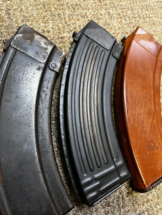 Lot of 3 Russian 7.62x39 30rd mags slab side back stamp Bakelite + pouch AK-img-4
