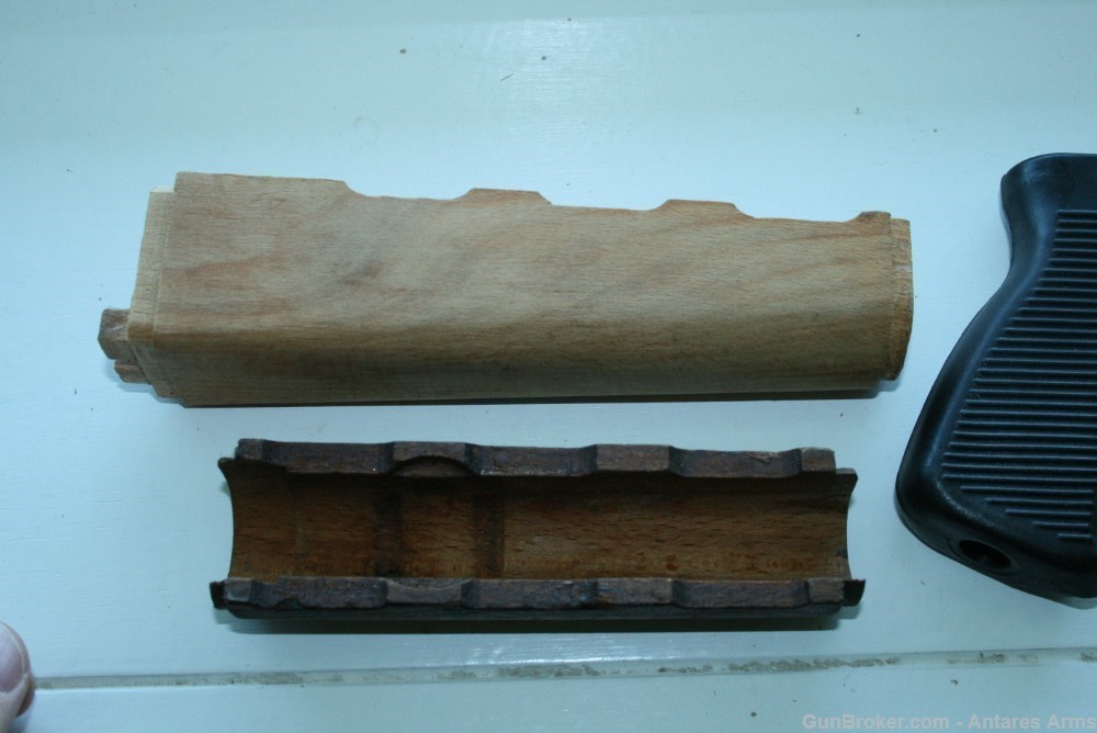 YUGO AKM AK-47 Wood Handguard Set & Grip NEW-img-4